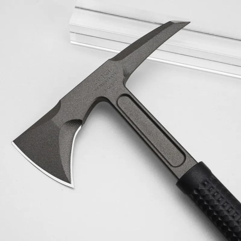 S13 Rescue Axe — Axes and Tomahawks, Camp axe — capture 2
